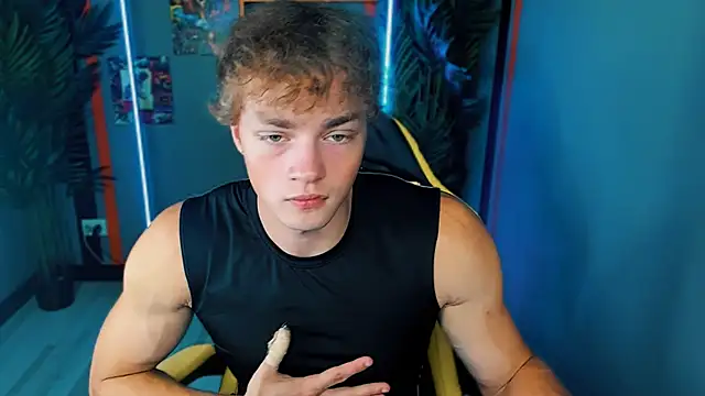 ChaseMuscular online show from September 20, 10:48 am