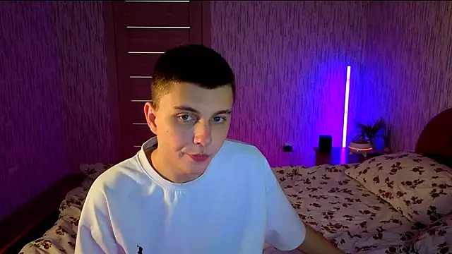 Denisx444 online show from October 13, 4:40 am