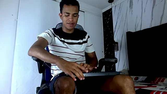 aston xvera online show from October 23, 3:32 am