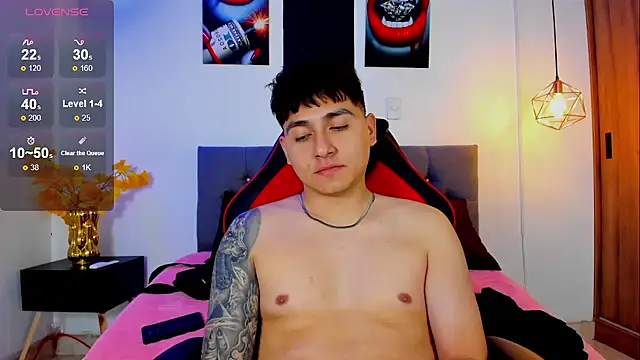 Nicolas James Sc online show from November 19, 3:12 pm