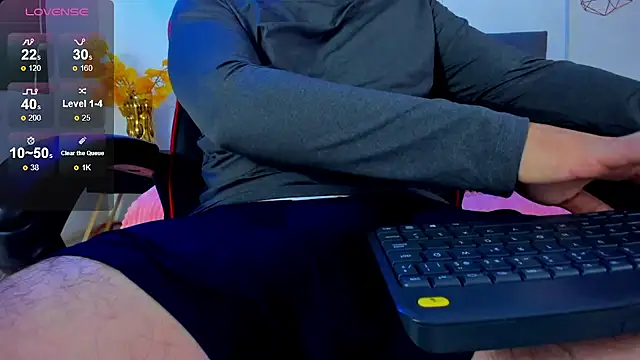 Nicolas James Sc online show from February 13, 3:28 pm