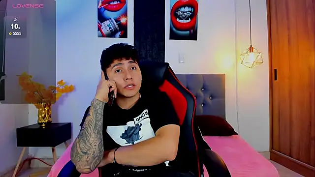 Nicolas James Sc online show from November 30, 3:03 pm