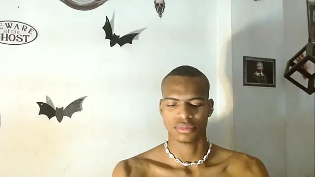 Snapshot of criss_zuri chatting on October 23, 11:46 am criss zuri online show from October 23, 11:46 am