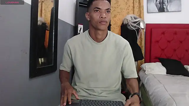 David s3xy online show from September 28, 6:17 pm