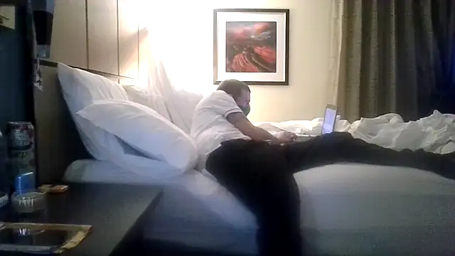 WWGD69 online show from October 24, 6:04 am