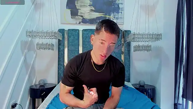 HunterHeat  online show from December 5, 12:23 pm