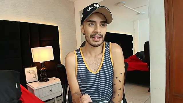 Snapshot of HairyDiamond_ chatting on September 14, 7:38 pm HairyDiamond  online show from September 14, 7:38 pm