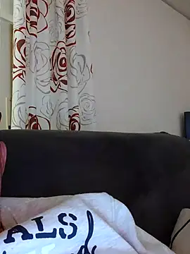 Snapshot of Oldmenhot66 chatting on October 2, 6:45 pm Oldmenhot66 online show from October 2, 6:45 pm