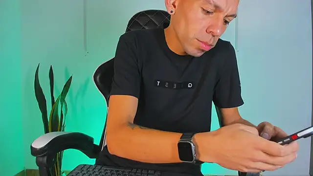 Jhors Silv online show from October 18, 1:10 am