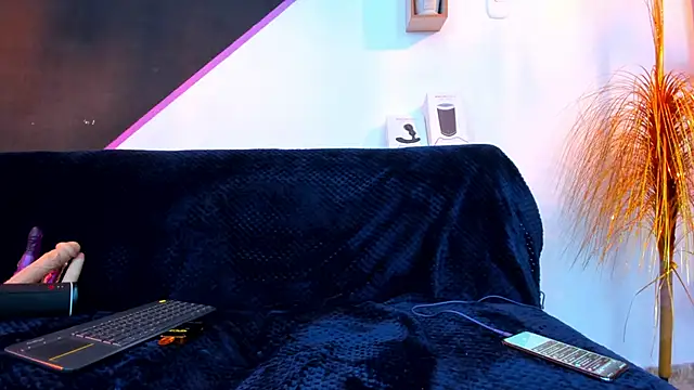 DanteWinter online show from November 14, 4:48 am