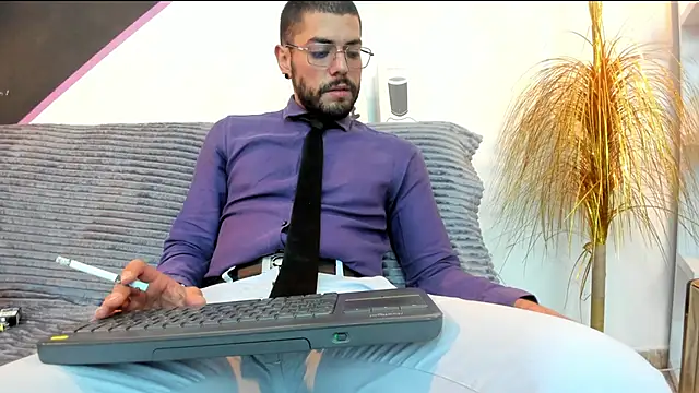 DanteWinter online show from April 18, 5:09 am