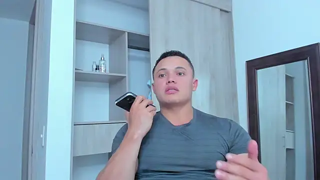 KingLevi01 online show from February 6, 10:28 pm