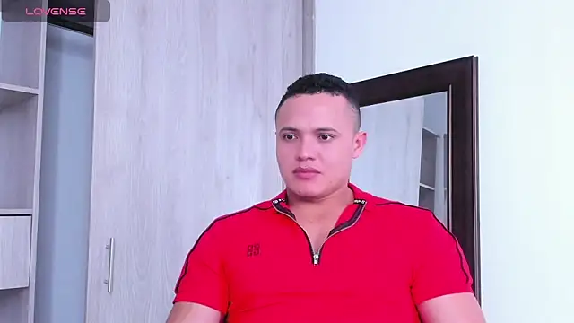 KingLevi01 online show from September 30, 4:43 pm