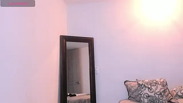 KingLevi01 online show from September 20, 1:27 am