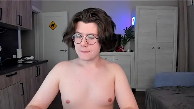Derek Shameless online show from June 10, 9:48 pm