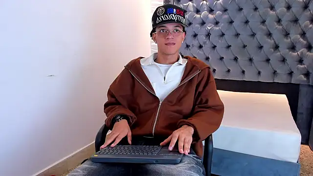 MARSHALL SPENCER online show from March 25, 1:26 pm