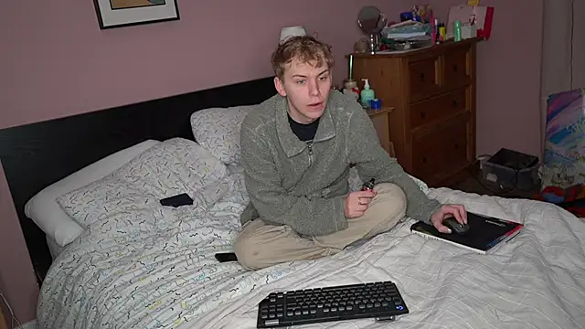 scottishtwink01 online show from November 7, 3:04 pm