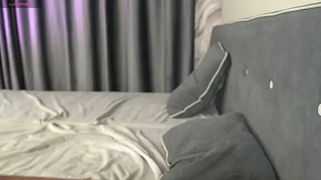 MarkShot  online show from October 7, 3:49 pm