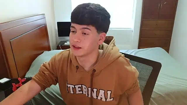 tightncuteass online show from September 18, 9:06 pm