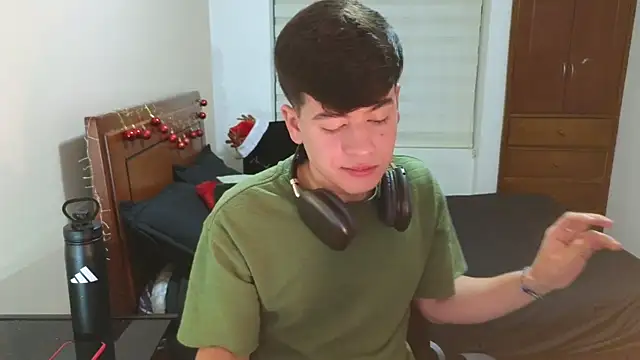 tightncuteass online show from November 24, 12:44 am