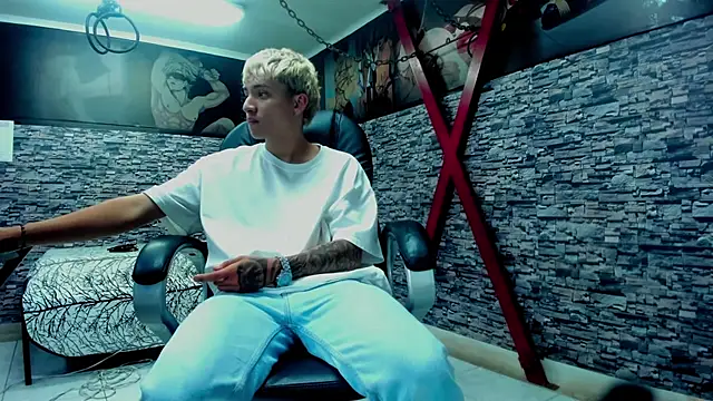 weesley boy online show from September 29, 11:22 pm