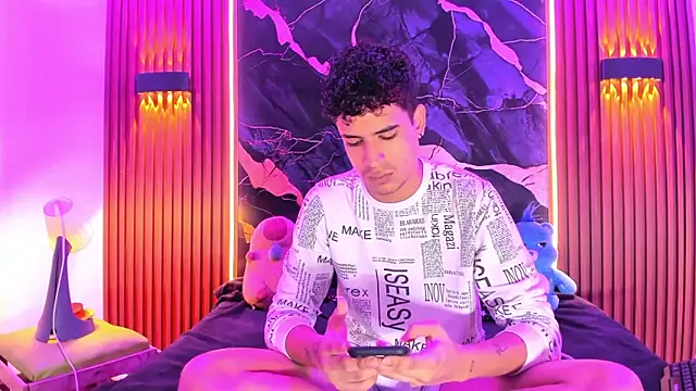 Lucky boys  X online show from February 9, 2:22 pm