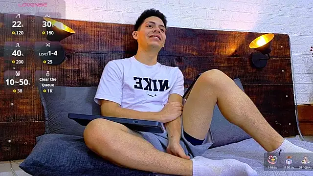 JhosuaVega online show from December 3, 2:17 am