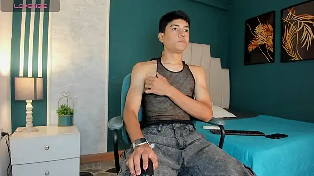 SandroVeyra online show from September 23, 8:08 pm