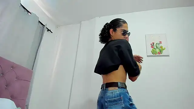 EthanBlackwoodd online show from February 18, 7:44 pm