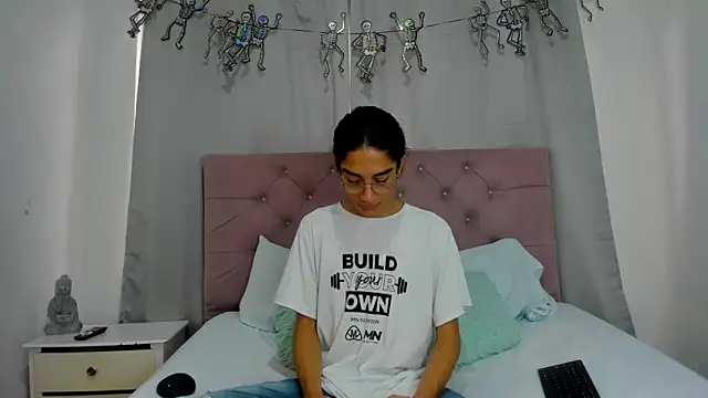 EthanBlackwoodd online show from December 20, 8:49 pm