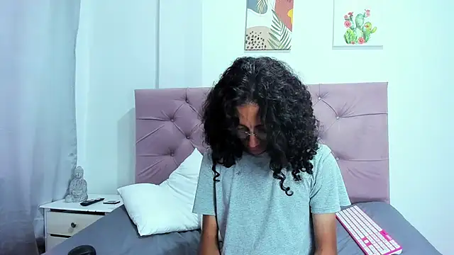 EthanBlackwoodd online show from April 1, 8:06 pm