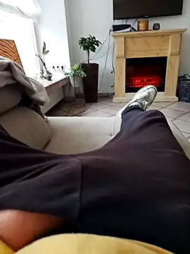 fullystroked online show from November 16, 10:17 am