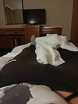 fullystroked online show from November 30, 7:49 pm