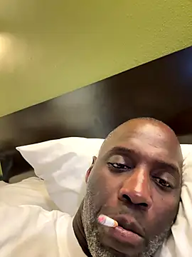 1HOEBOSS online show from November 13, 5:56 am