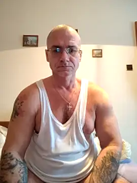 chcem1975 online show from February 15, 8:24 am