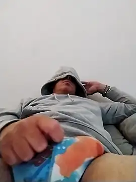 Snapshot of Francy36 chatting on September 15, 8:04 am Francy36 online show from September 15, 8:04 am