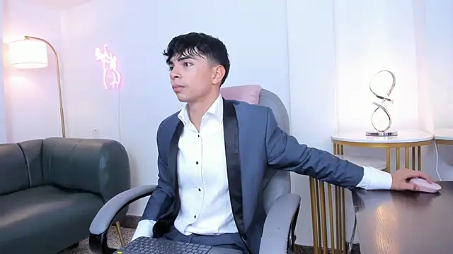 Peter chase online show from November 22, 5:18 am