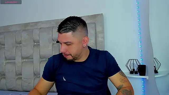 Snapshot of Jacob19_ chatting on September 22, 11:32 am Jacob19 online show from September 22, 11:32 am