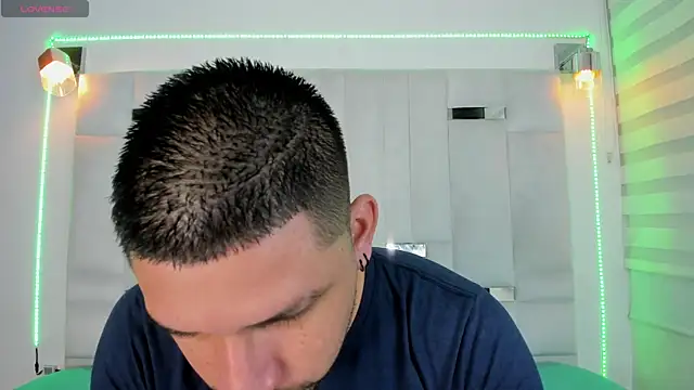 Snapshot of Jacob19_ chatting on October 8, 12:20 pm Jacob19 online show from October 8, 12:20 pm