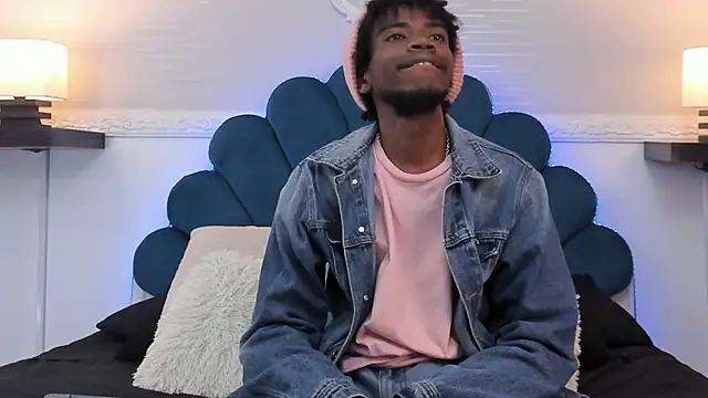 AllexJacob online show from September 25, 1:21 pm