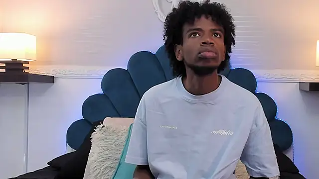 AllexJacob online show from September 26, 1:31 pm