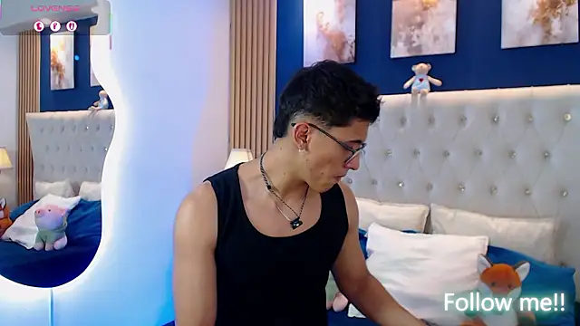 SalvadorFit online show from March 26, 8:46 pm