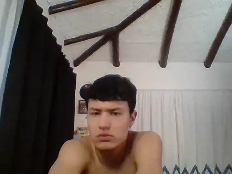 Snapshot of El_awo_ chatting on October 6, 6:45 pm El awo  online show from October 6, 6:45 pm