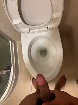 leeyoung  online show from October 10, 3:50 pm