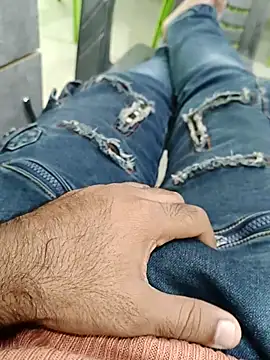 Shergillvicky69 online show from October 25, 8:05 am