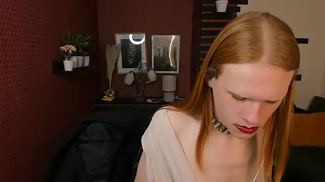 ChloeValentinee online show from November 6, 12:52 pm