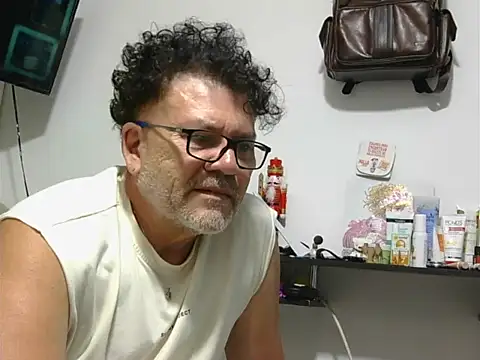 xanderdinis online show from November 18, 2:04 am