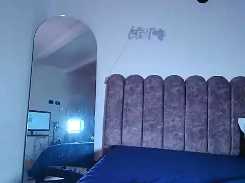 Snapshot of Marko_Toro__ chatting on October 8, 8:13 pm Marko Toro   online show from October 8, 8:13 pm