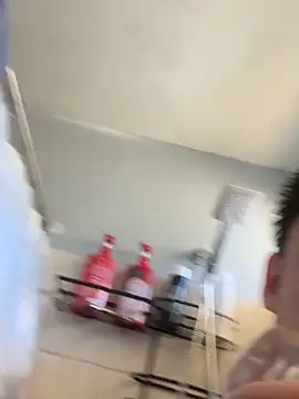 ohleafpix online show from October 17, 6:23 pm