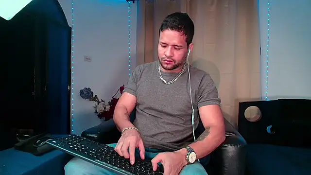 LucasGaeel online show from February 17, 12:48 pm